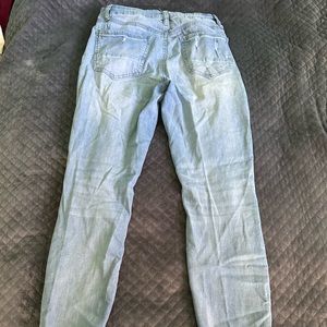 Size 8 refuge light wash ripped jeans